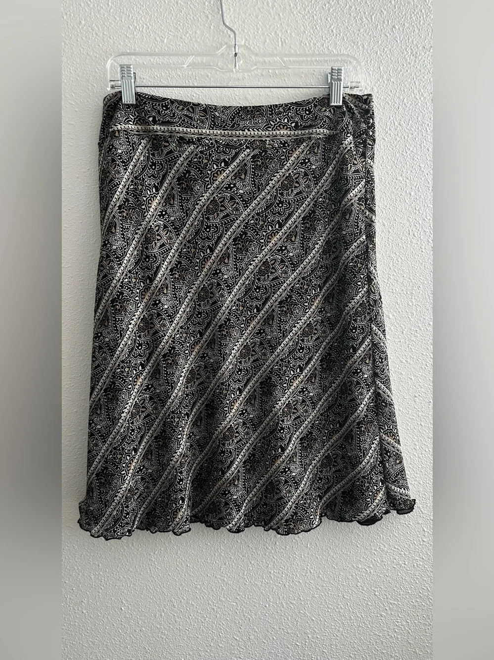 Ann Taylor Black and Cream Diagonal Paisley Skirt